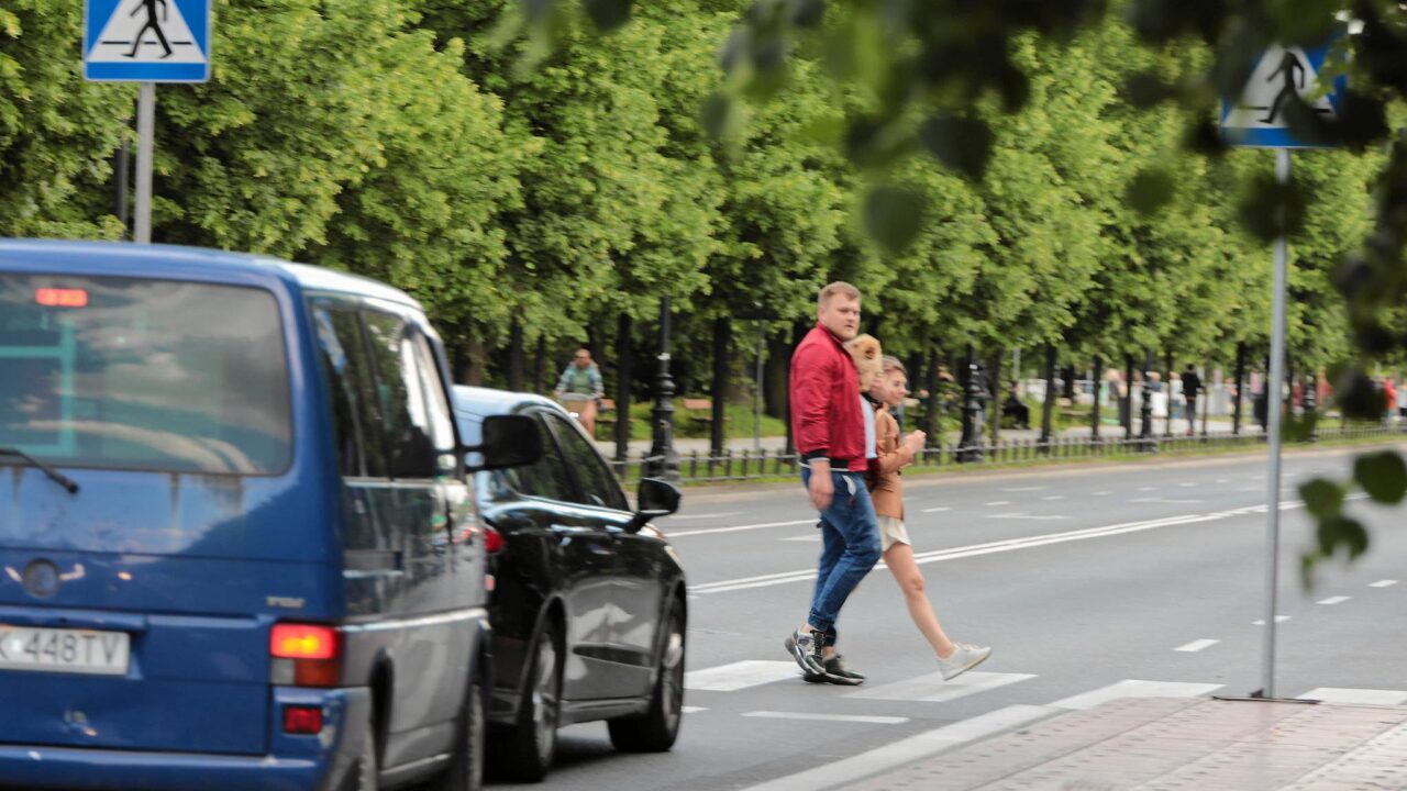 «На случай кризиса»: Необычные изменения на улице перед Канцелярией премьер-министра в Варшаве